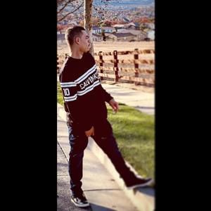 Meet your Posher, Laurence